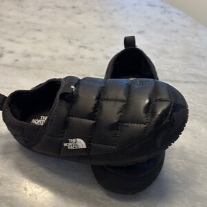The North Face Kids Black Shoes